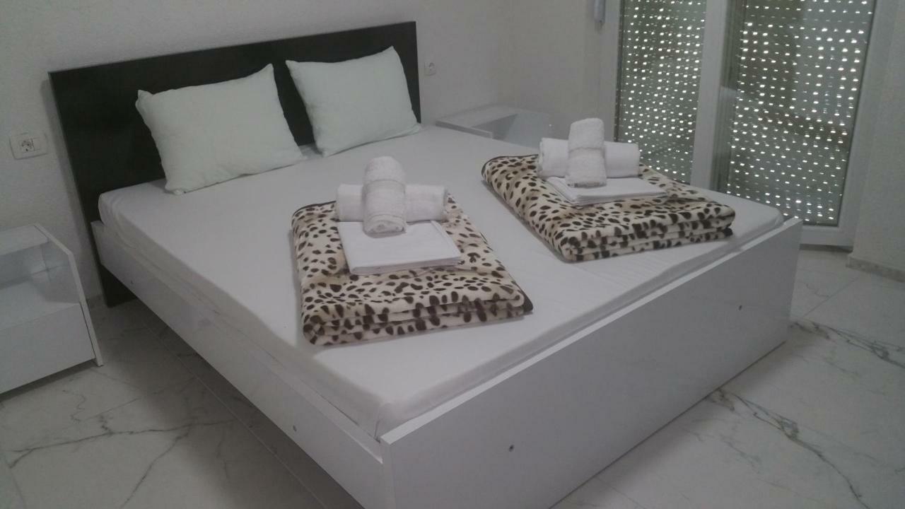 Xxl Apartments City Centar Bitola Ngoại thất bức ảnh