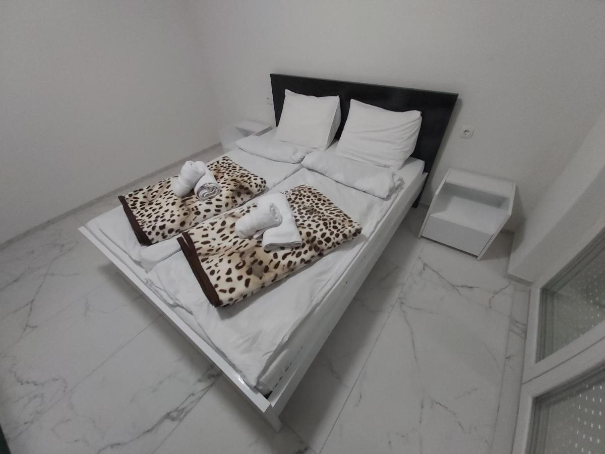 Xxl Apartments City Centar Bitola Ngoại thất bức ảnh